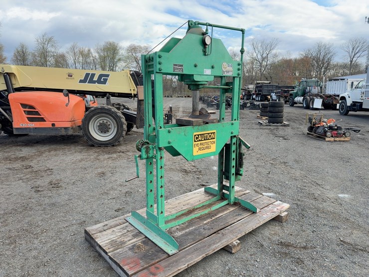 kr-wilson-75-ton-shop-press-image-4