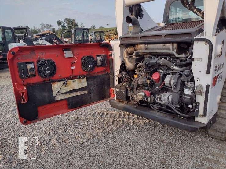 2020-bobcat-t770-image-31