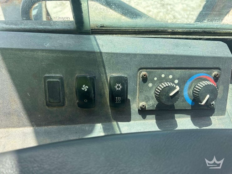 deere-1400b-image-30