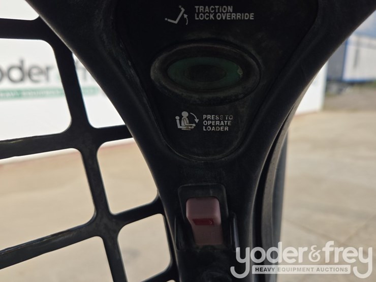2017-bobcat-t590-image-48