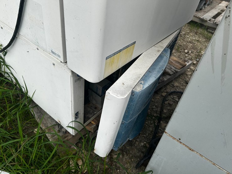 #87135-•-vwr-industrial-freezer-image-3