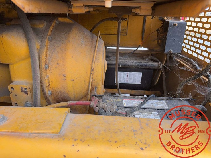 deere-670b-image-29
