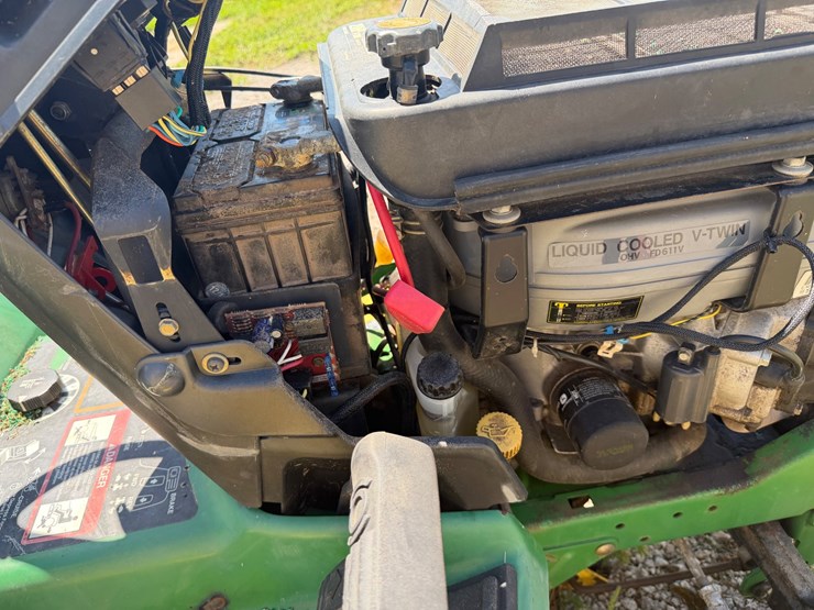 john-deere-345-image-15