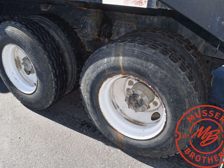 1998-cummins-m11-image-26