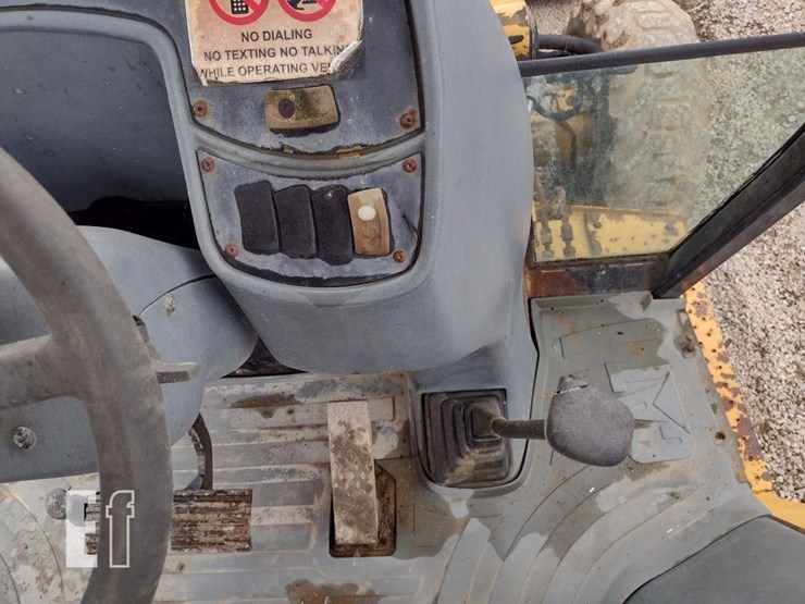 2005-caterpillar-430d-image-10