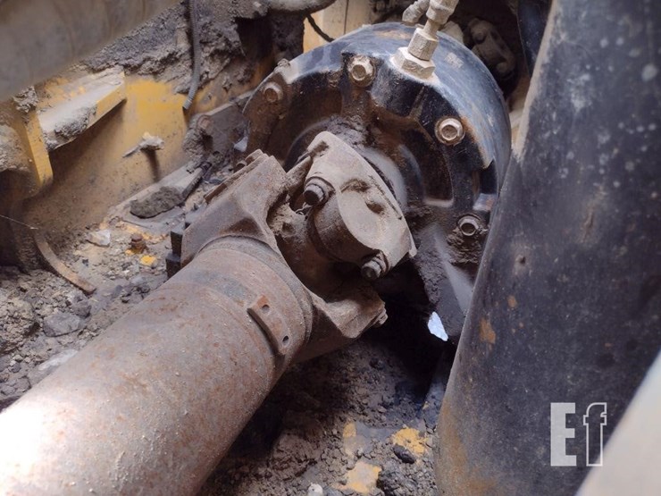 2019-deere-744kii-image-34