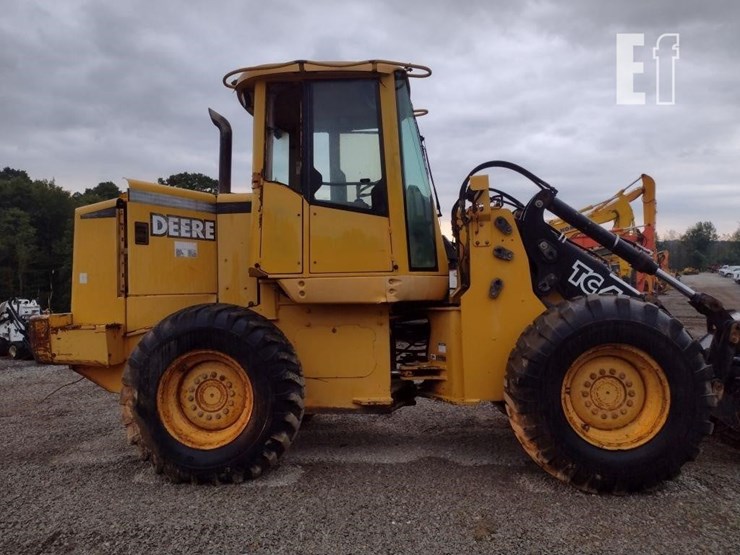 1998-deere-tc44h-image-31