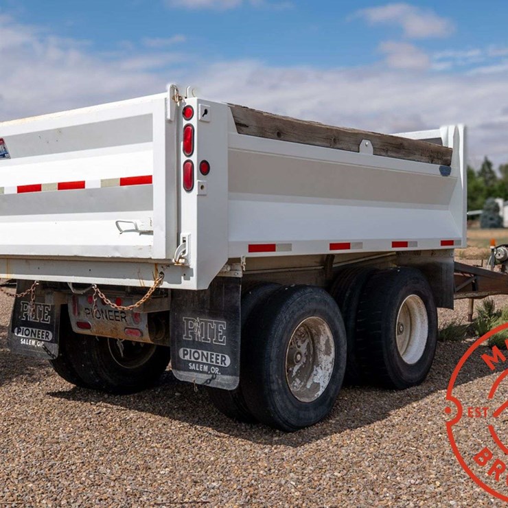 1996 Pioneer Pup Trailer