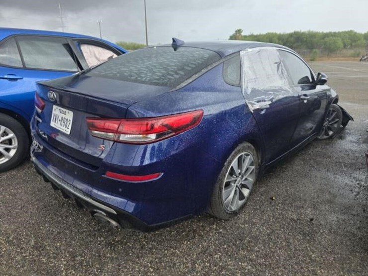 19-kia-4d-5xxgt4l39kg287472-image-3