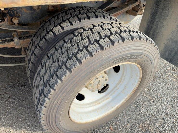 2018-ford-f450-xl-image-10