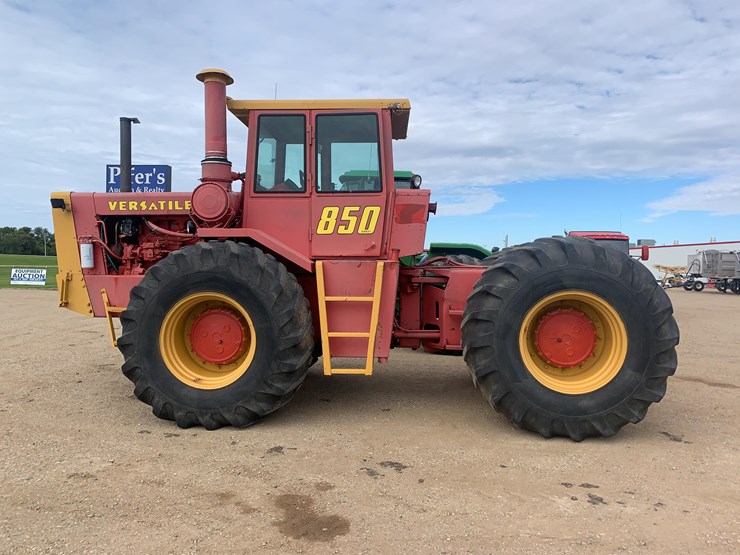 1976-versatile-850-image-8