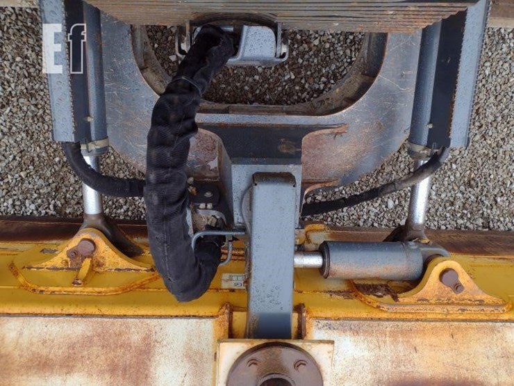 2015-deere-700k-xlt-image-26