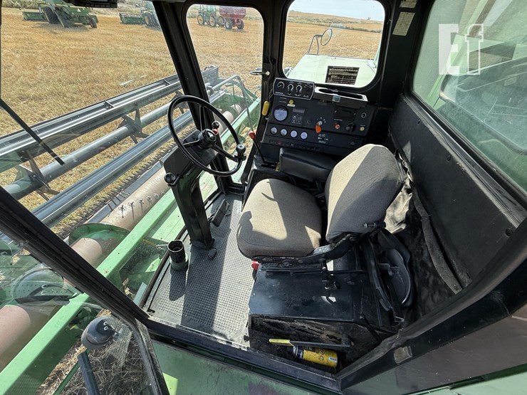 1983-john-deere-8820-image-16