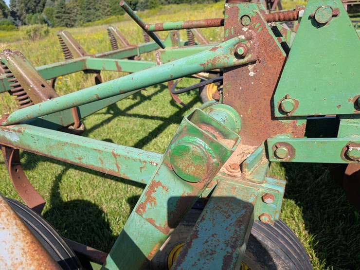 john-deere-1710-image-12