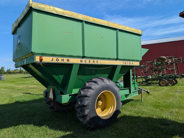 john-deere-1210-image-2
