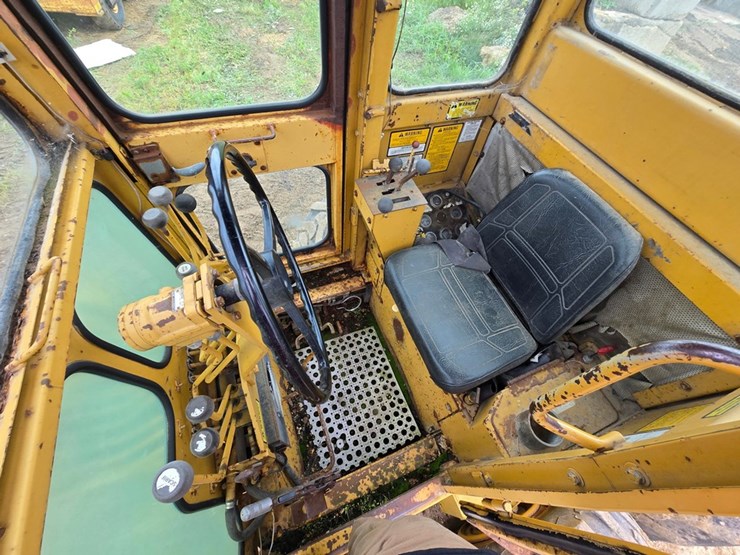 #2053-•-fiat-65-b-motor-grader-image-33