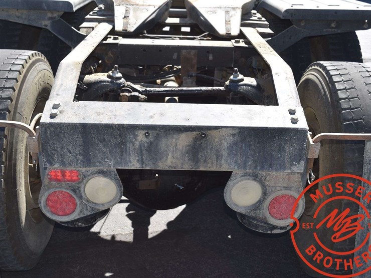 2003-peterbilt-378-image-25