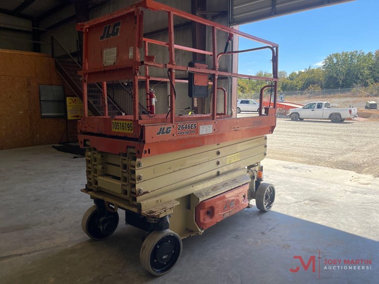 2016-jlg-2646es-electric-scissor-lift-image-7