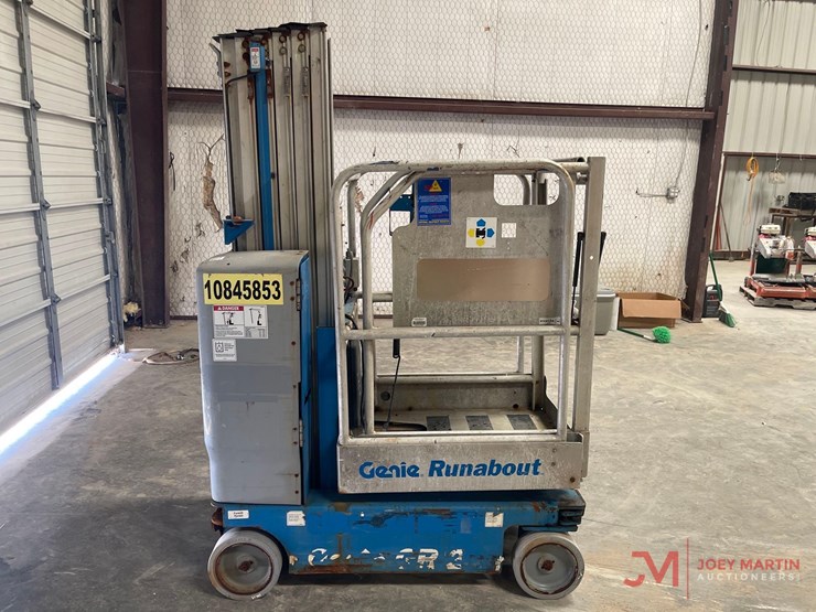 2018-genie-gr-20-electric-man-lift-image-2