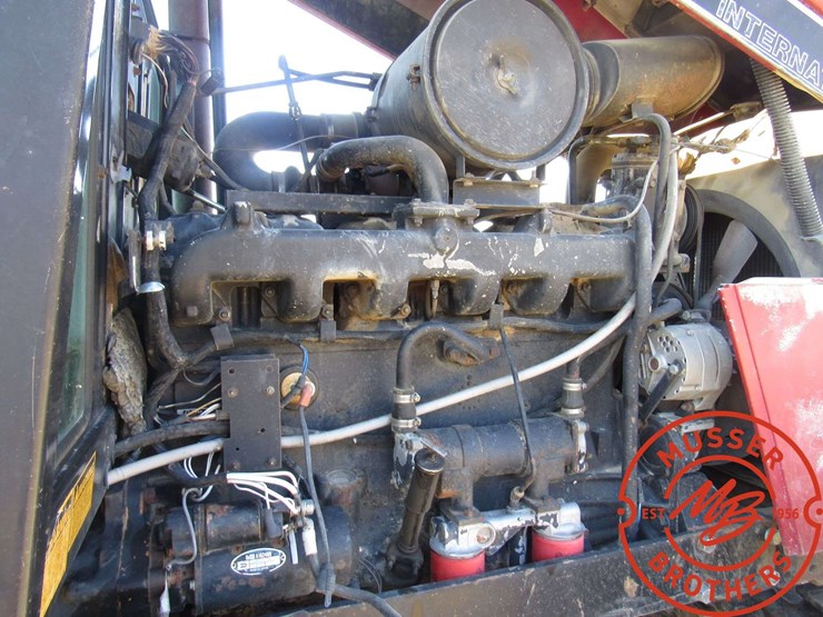 1987-case-ih-3394-tractor-image-15