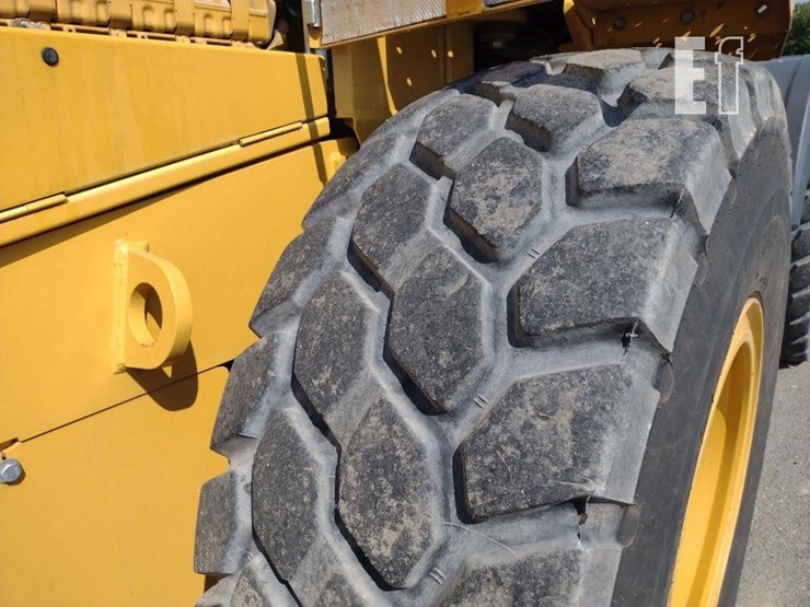 deere-544-p-tier-image-29