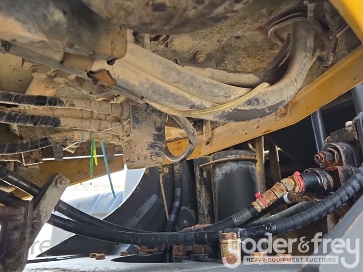 2019-komatsu-wa380-8-image-35