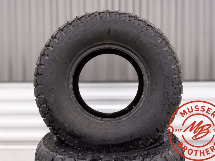new-holland-boomer-40-image-2