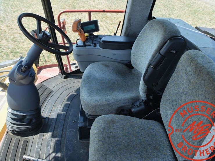 2010-new-holland-h8040-image-38