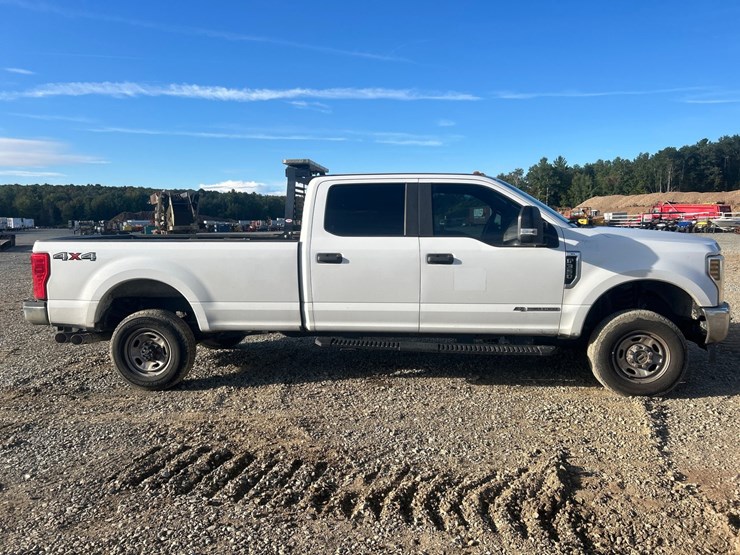 2020-ford-f350-image-6