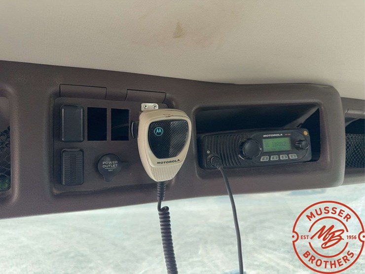 2016-volvo-vhd64f200-image-45