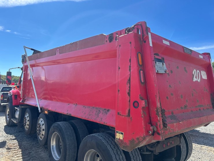 2020-international-hv613-image-19