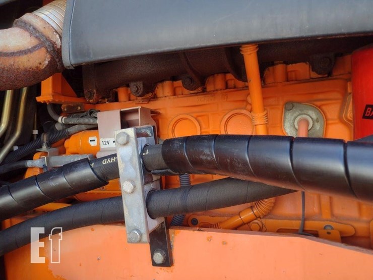 new-holland-ts115a-image-35