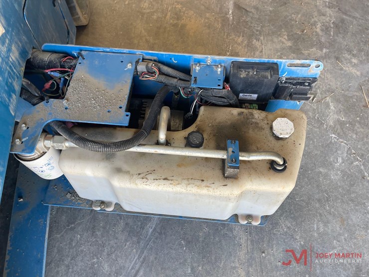 2019-genie-gs-4047-electric-scissor-lift-image-18