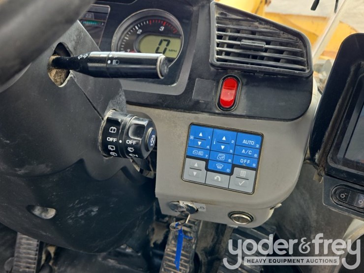 2019-komatsu-wa380-8-image-74