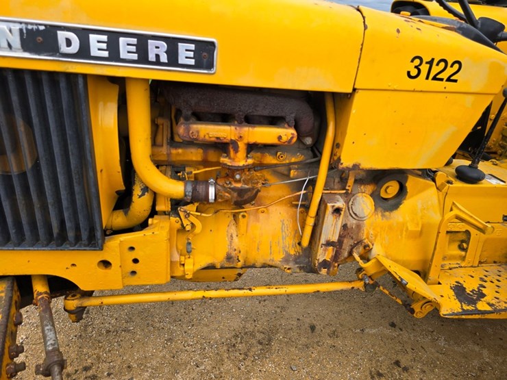 #2039-•-john-deere-tractor-image-11