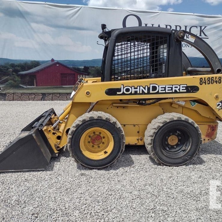 2002 DEERE 250