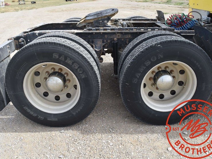 2001-western-star-4964ex-image-21