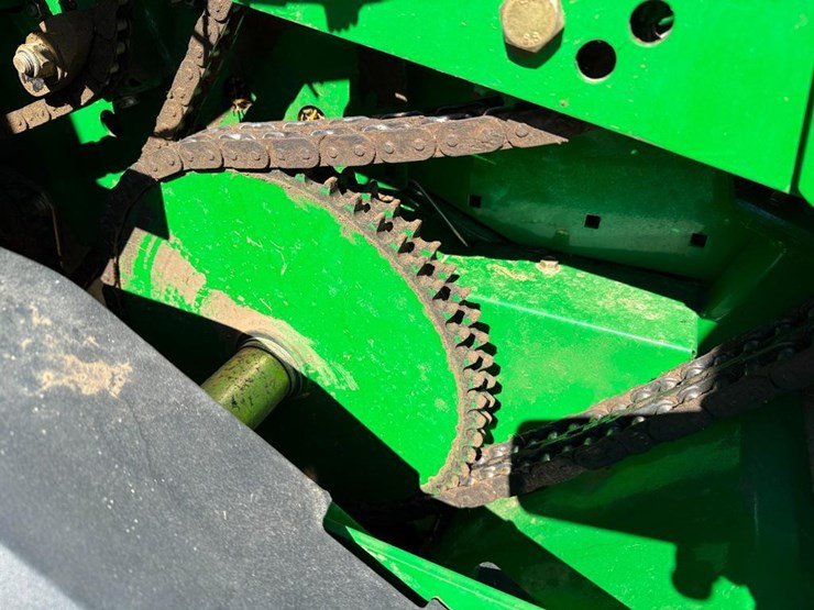 2006-john-deere-582-image-27