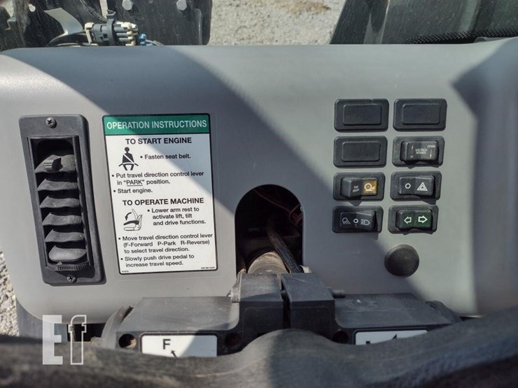 2021-bobcat-toolcat-5600-image-8