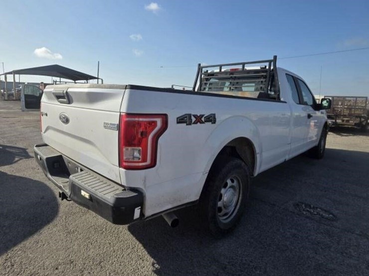 2017-ford-f150-image-3