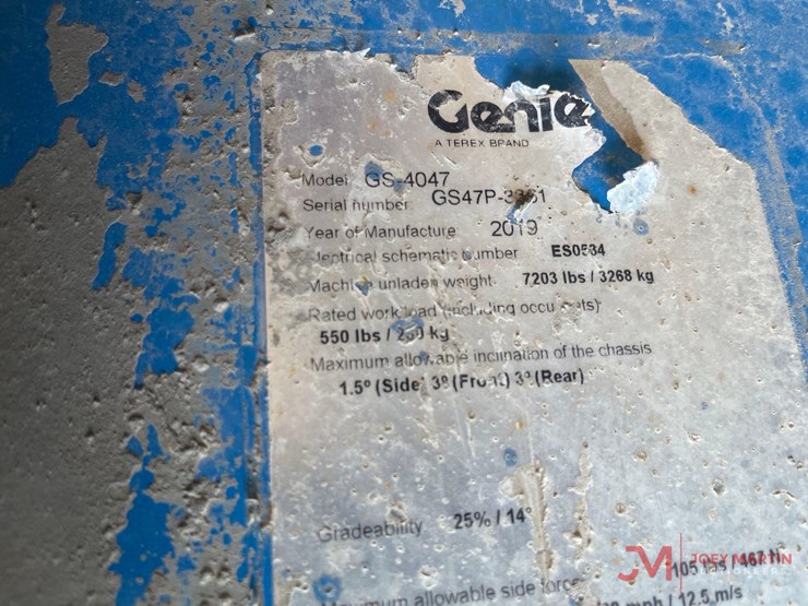 2019-genie-gs-4047-electric-scissor-lift-image-19