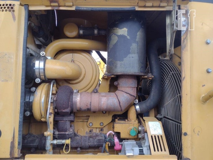 2006-caterpillar-d5n-xl-image-35