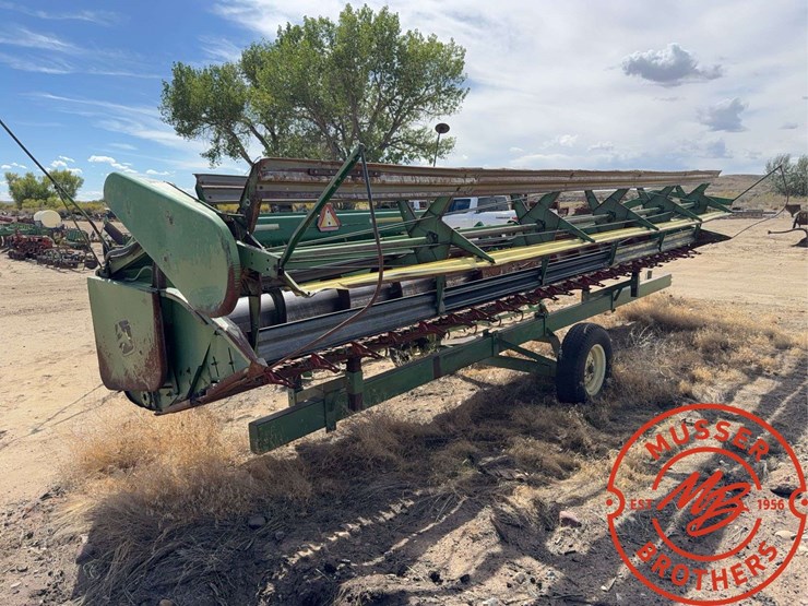 john-deere-224-image-2