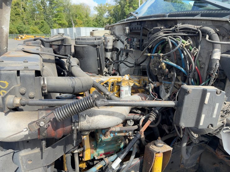 2002-caterpillar-3126-image-12