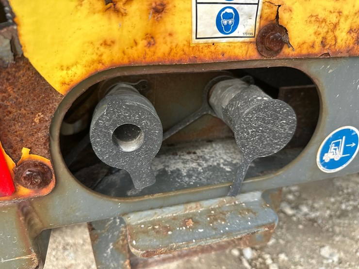 2012-wacker-neuson-e1100-image-30