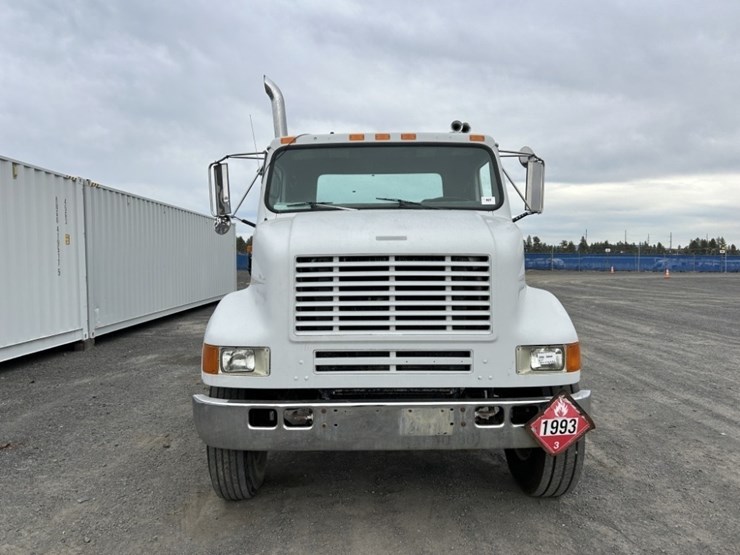 1992-international-8100-image-8