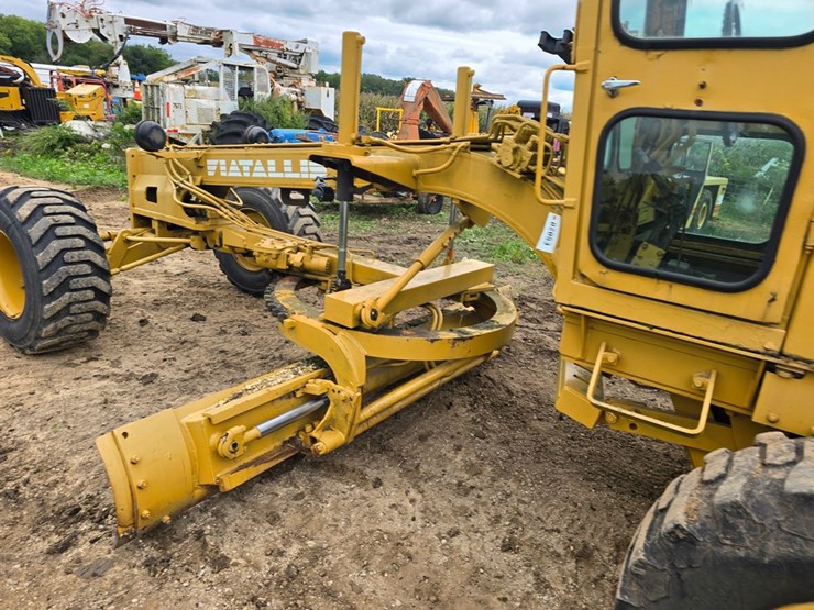 #2053-•-fiat-65-b-motor-grader-image-30