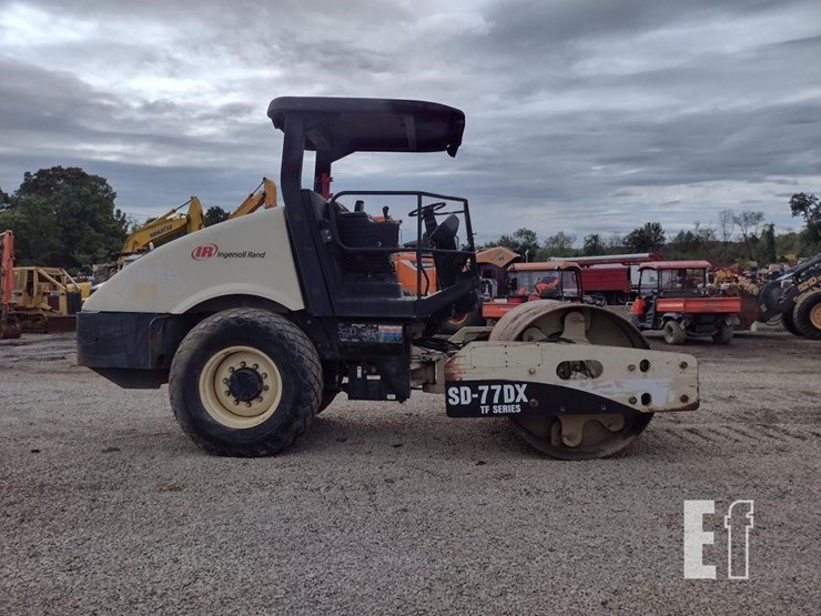 2005-ingersoll-rand-sd77dx-image-3