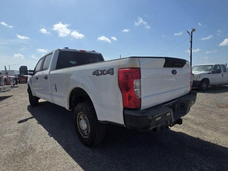 2021-ford-f250-image-4