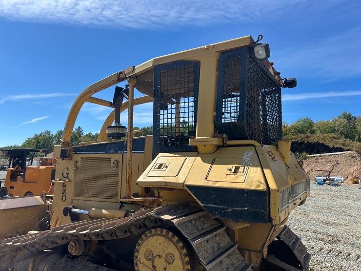 caterpillar-d6m-image-41
